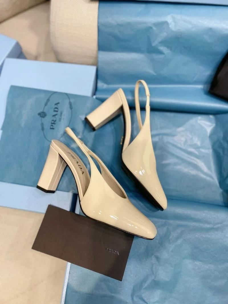 Trendsetting Prada Sandals 34727