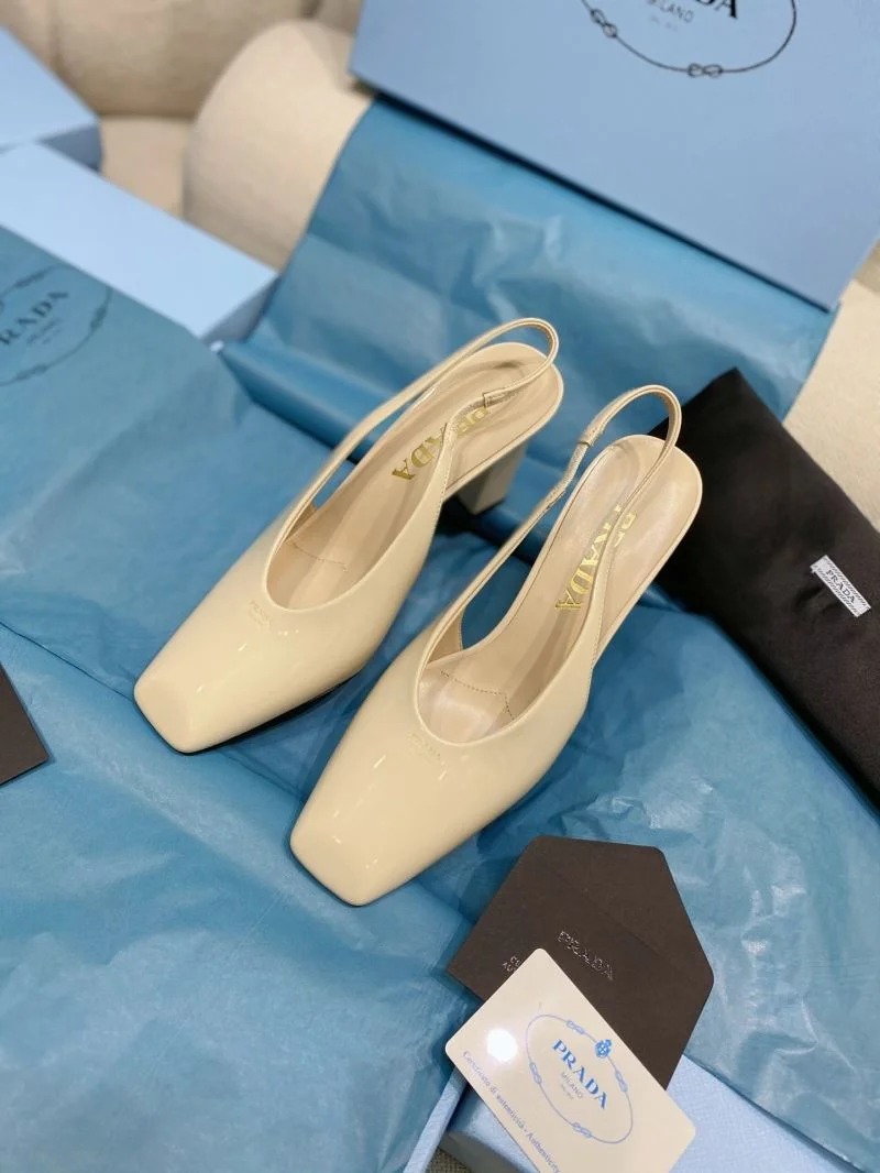 Trendsetting Prada Sandals 34727