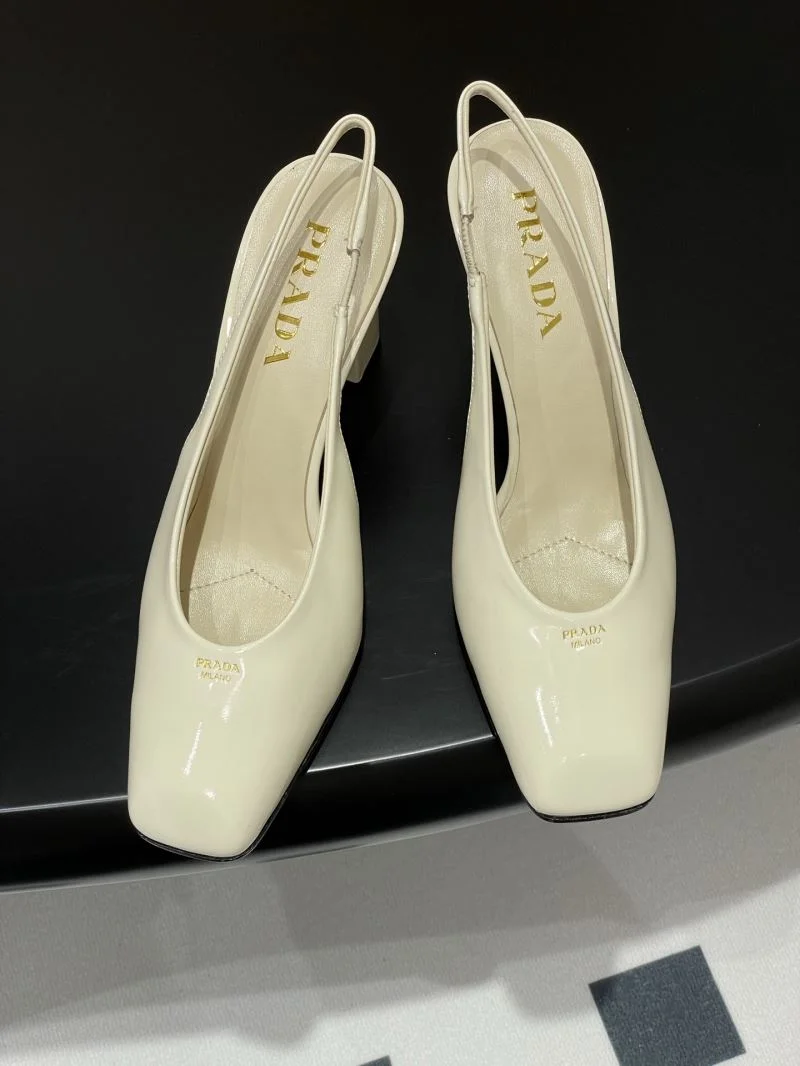 Comfortable Prada Sandals 34724