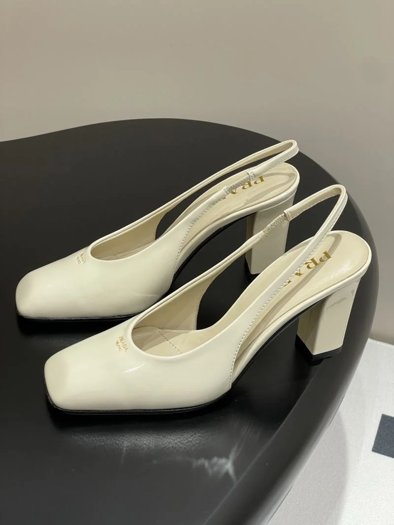 Comfortable Prada Sandals 34724