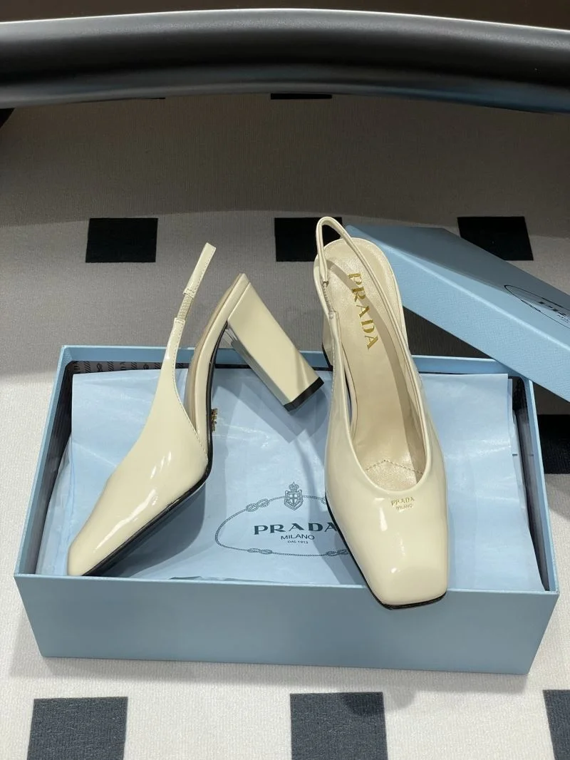 Comfortable Prada Sandals 34724