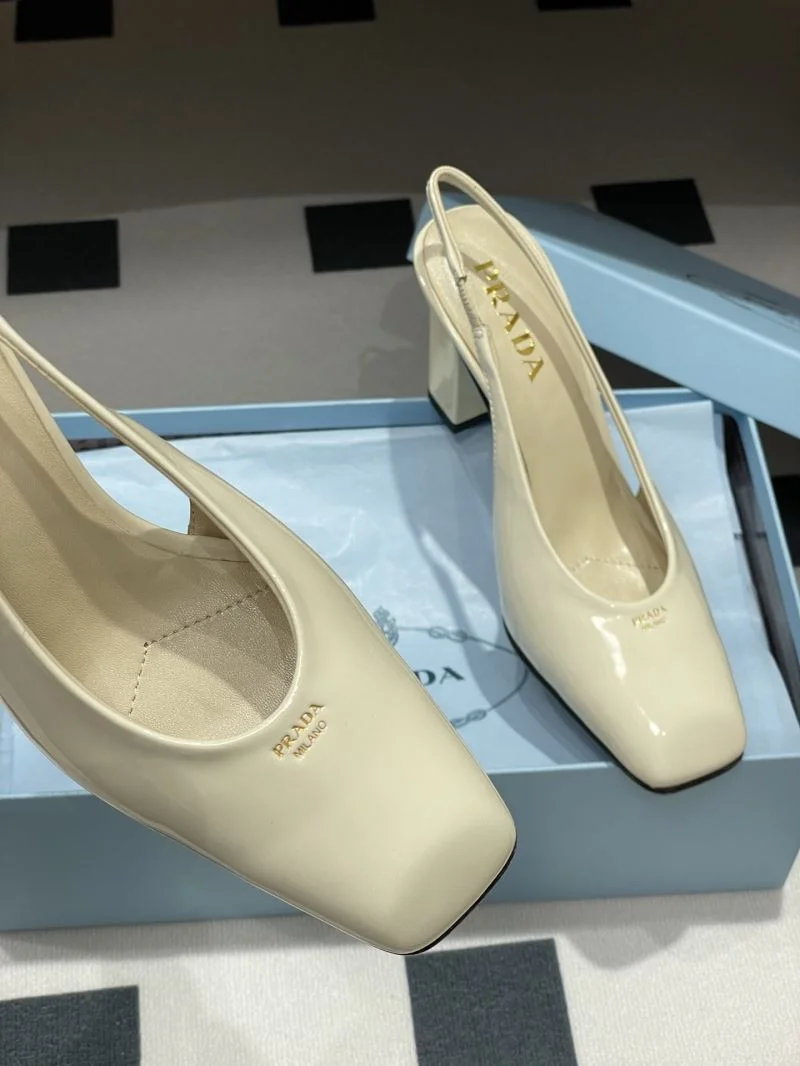 Comfortable Prada Sandals 34724