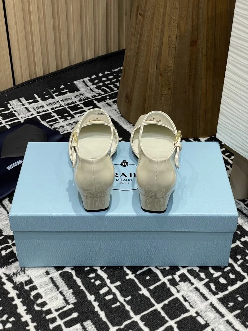 Prada Sandals Versatile 34706