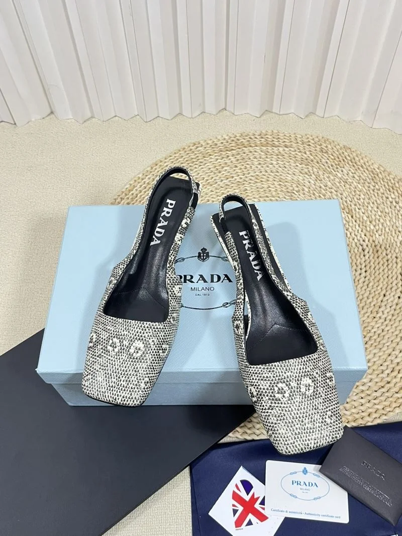 Prada Sandals Youthful 34644