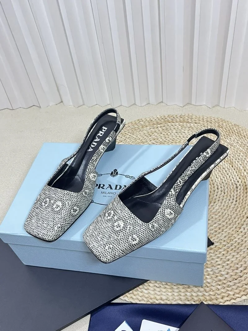 Prada Sandals Youthful 34644