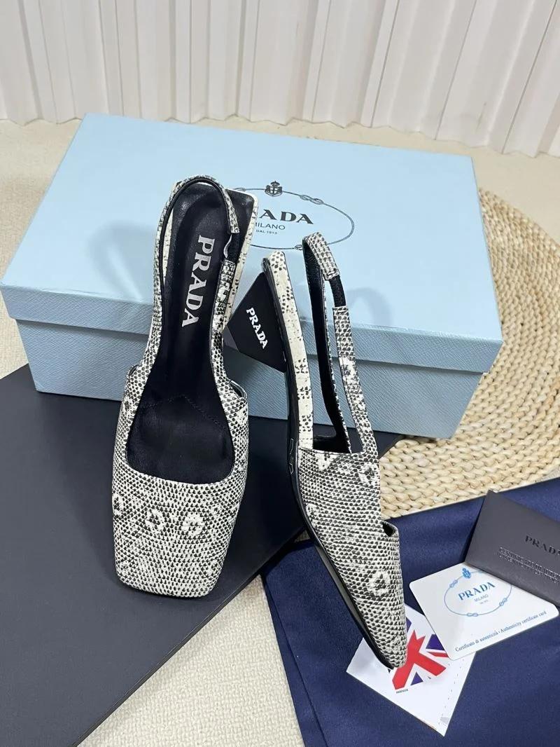 Prada Sandals Youthful 34644