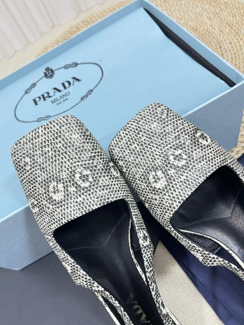 Prada Sandals Youthful 34644