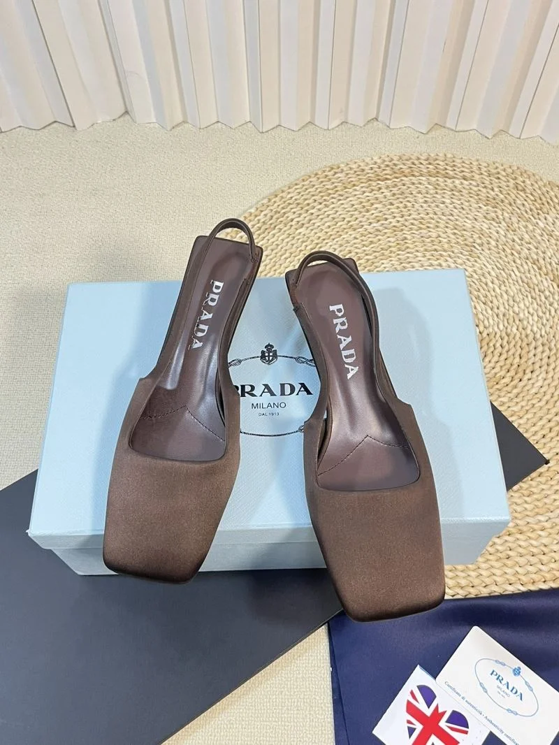 Prada Sandals Youthful 34642