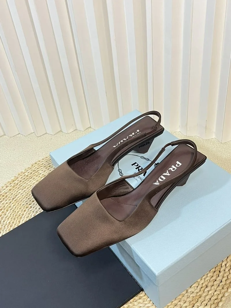 Prada Sandals Youthful 34642