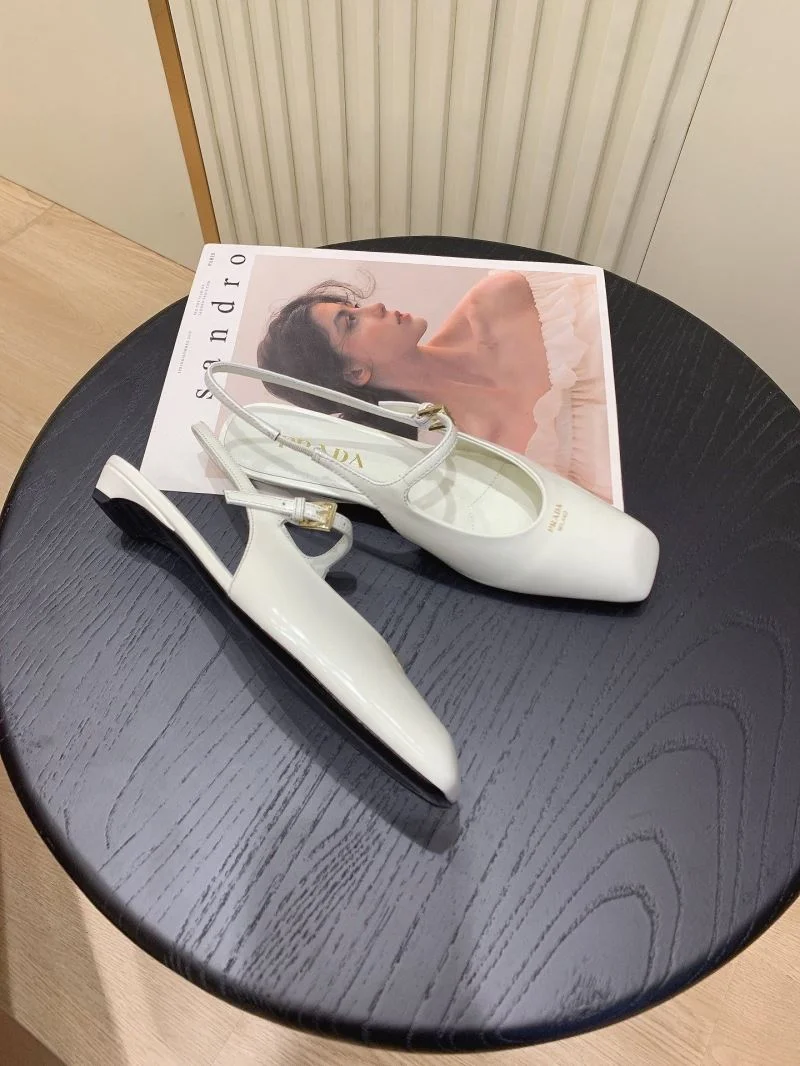 Prada Sandals Fashionable 34121