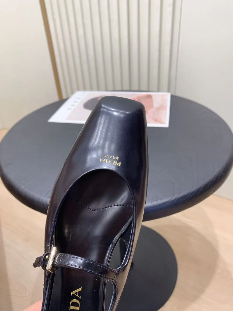 Prada Sandals Soft 34122