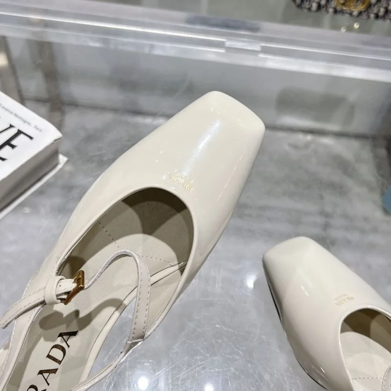 Prada Sandals MoistureWicking 34115