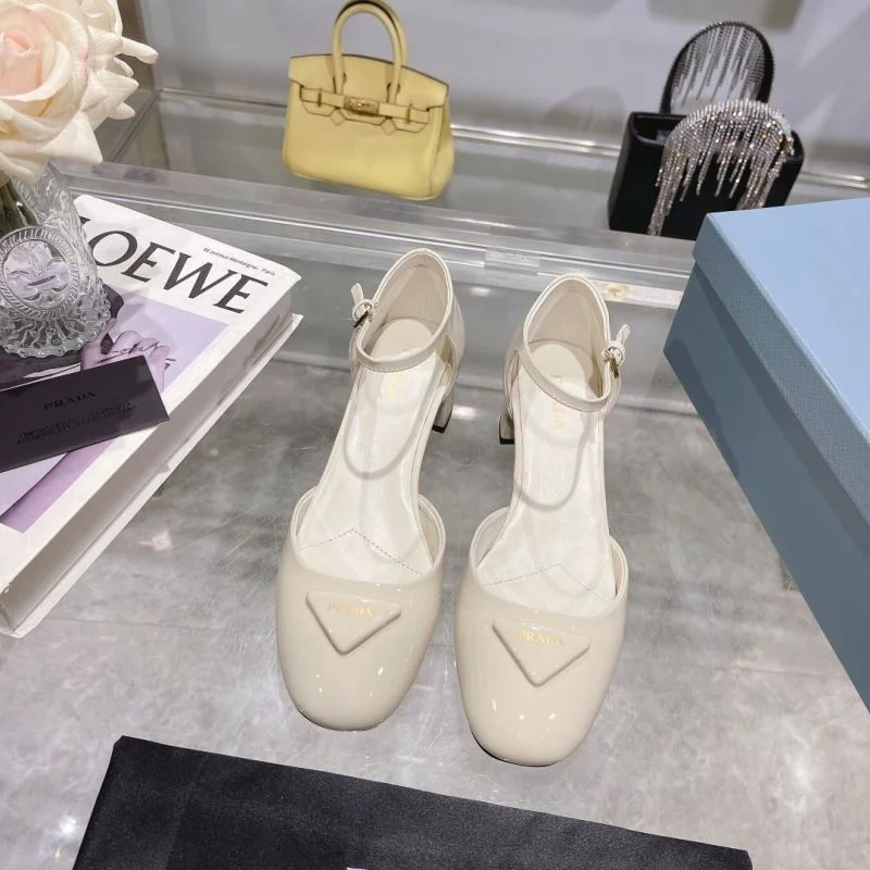 Resilient Prada Sandals 34104