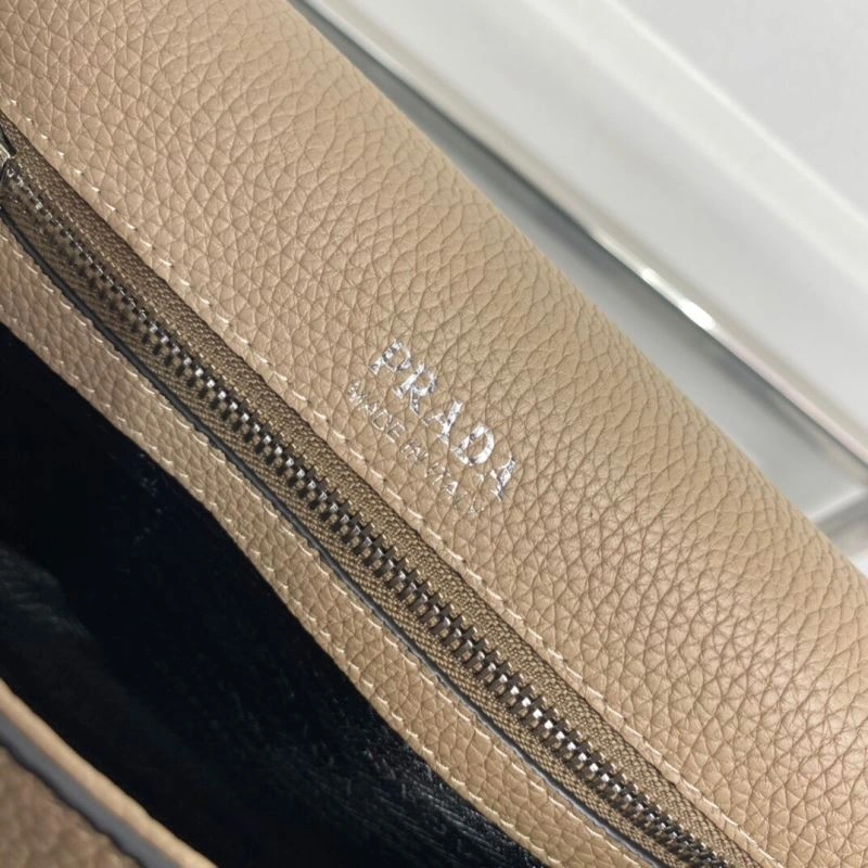 RelaxedFit Prada Satchel Bags 75130