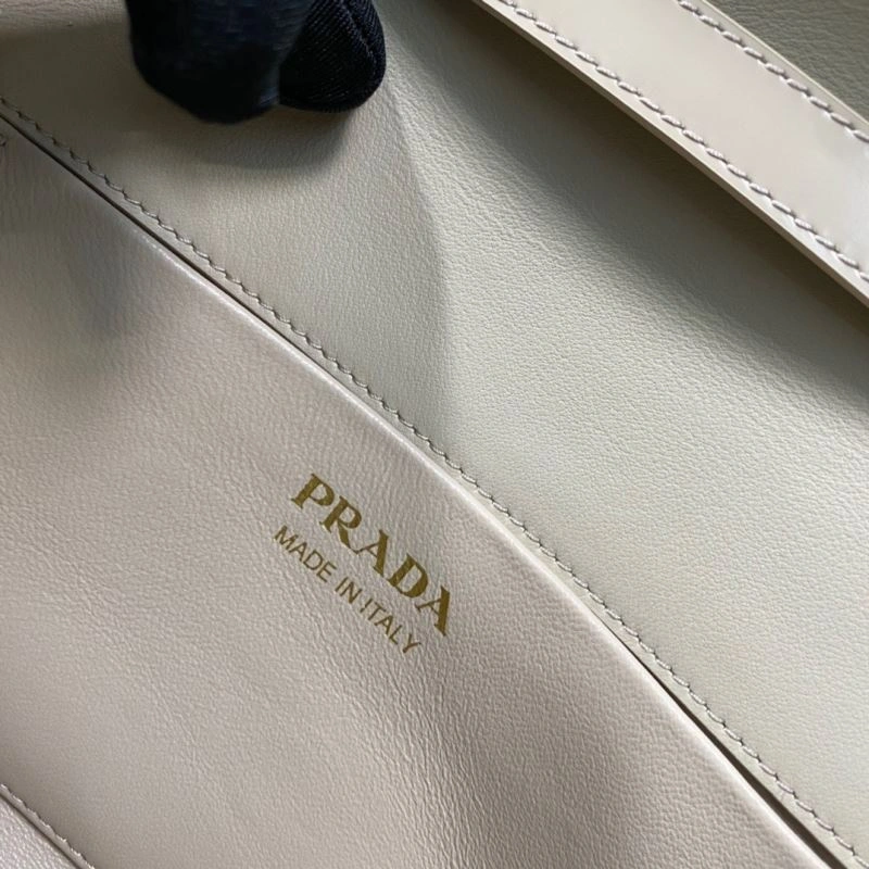 Timeless Prada Satchel Bags 75064