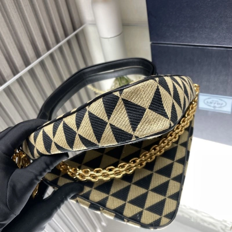 Prada Satchel Bags WrinkleFree 75084