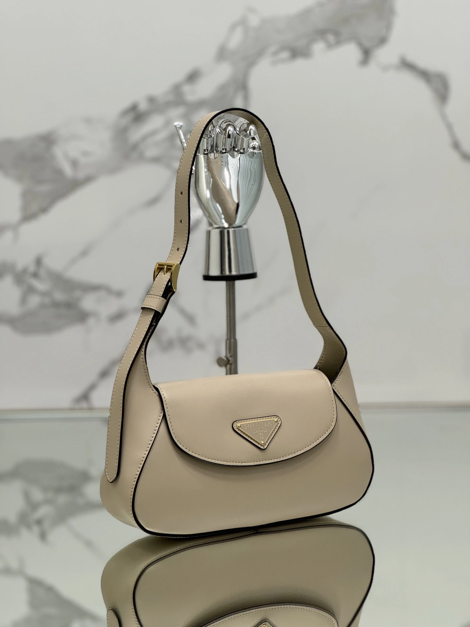 Sophisticated Prada Satchel Bags 73655
