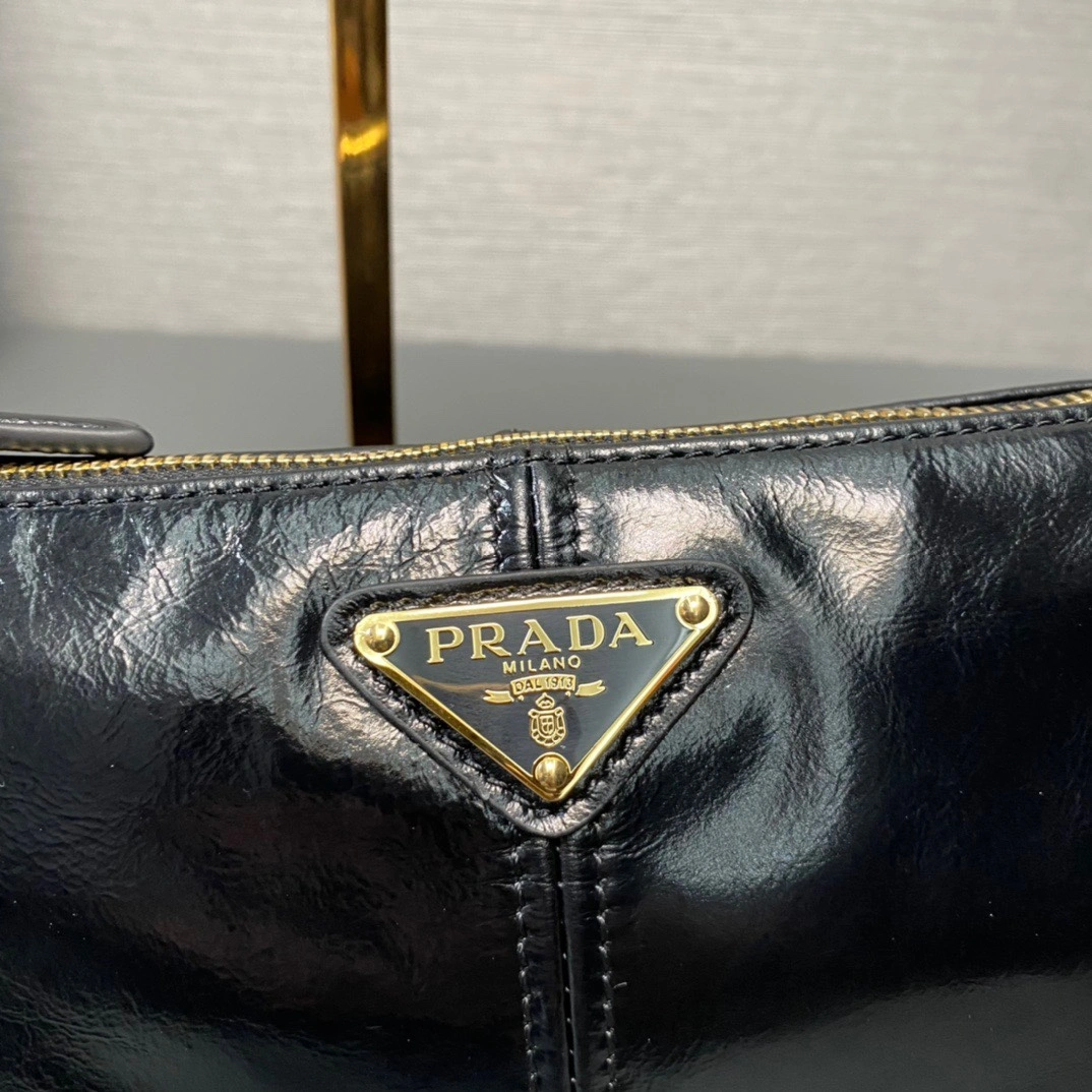 MoistureWicking Prada Satchel Bags 71656