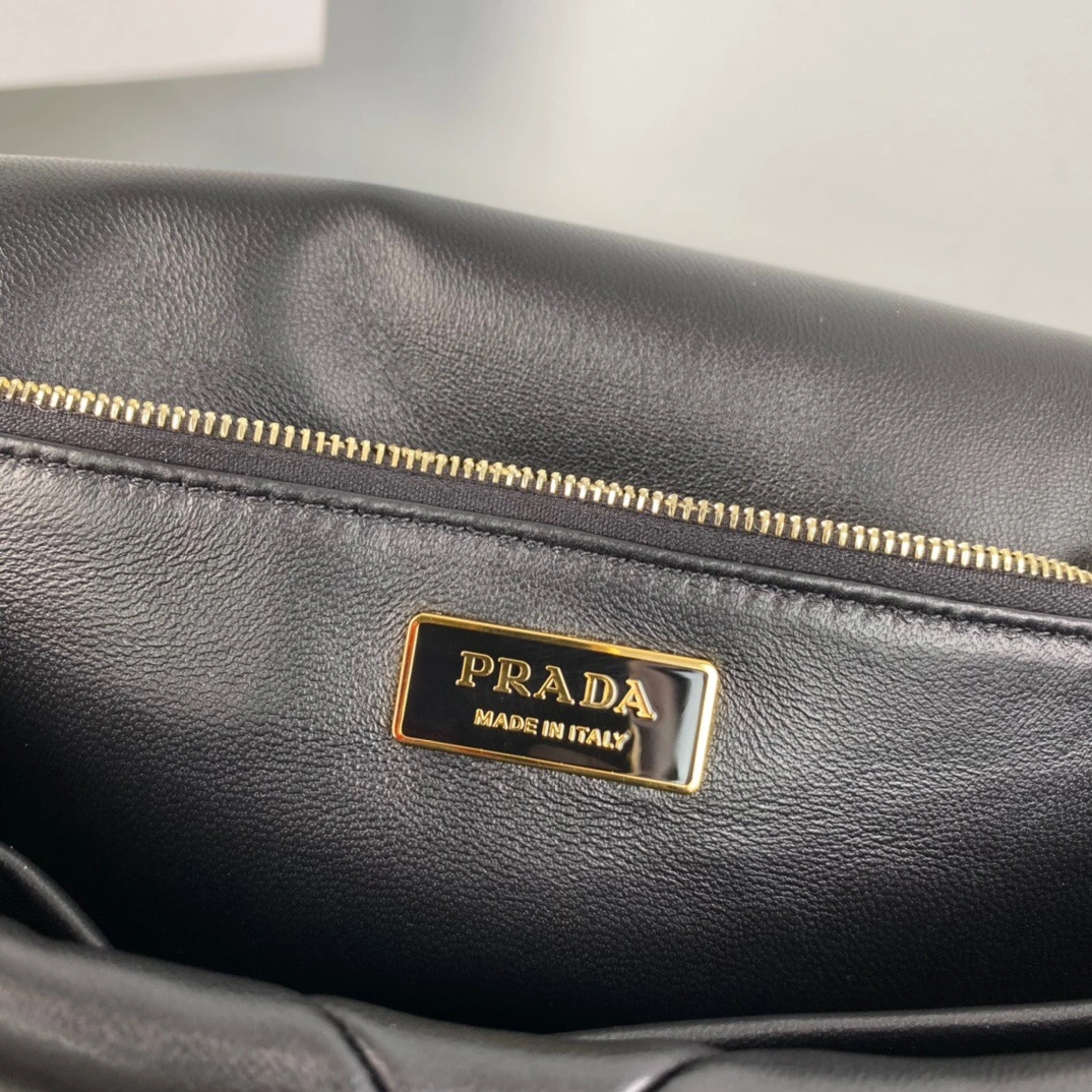 Refined Prada Satchel Bags 71667