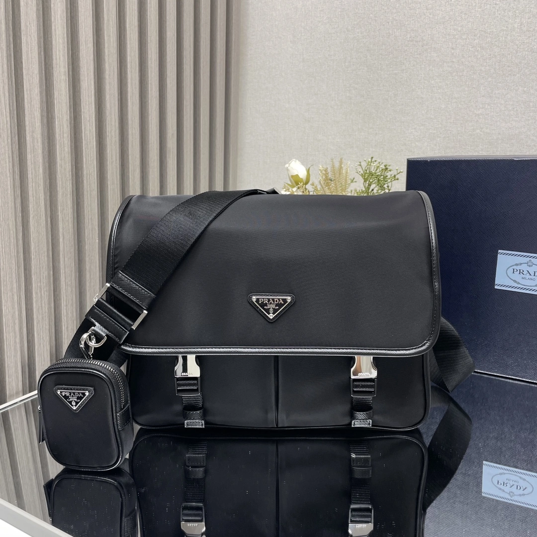 Minimalist Prada Satchel Bags 71694