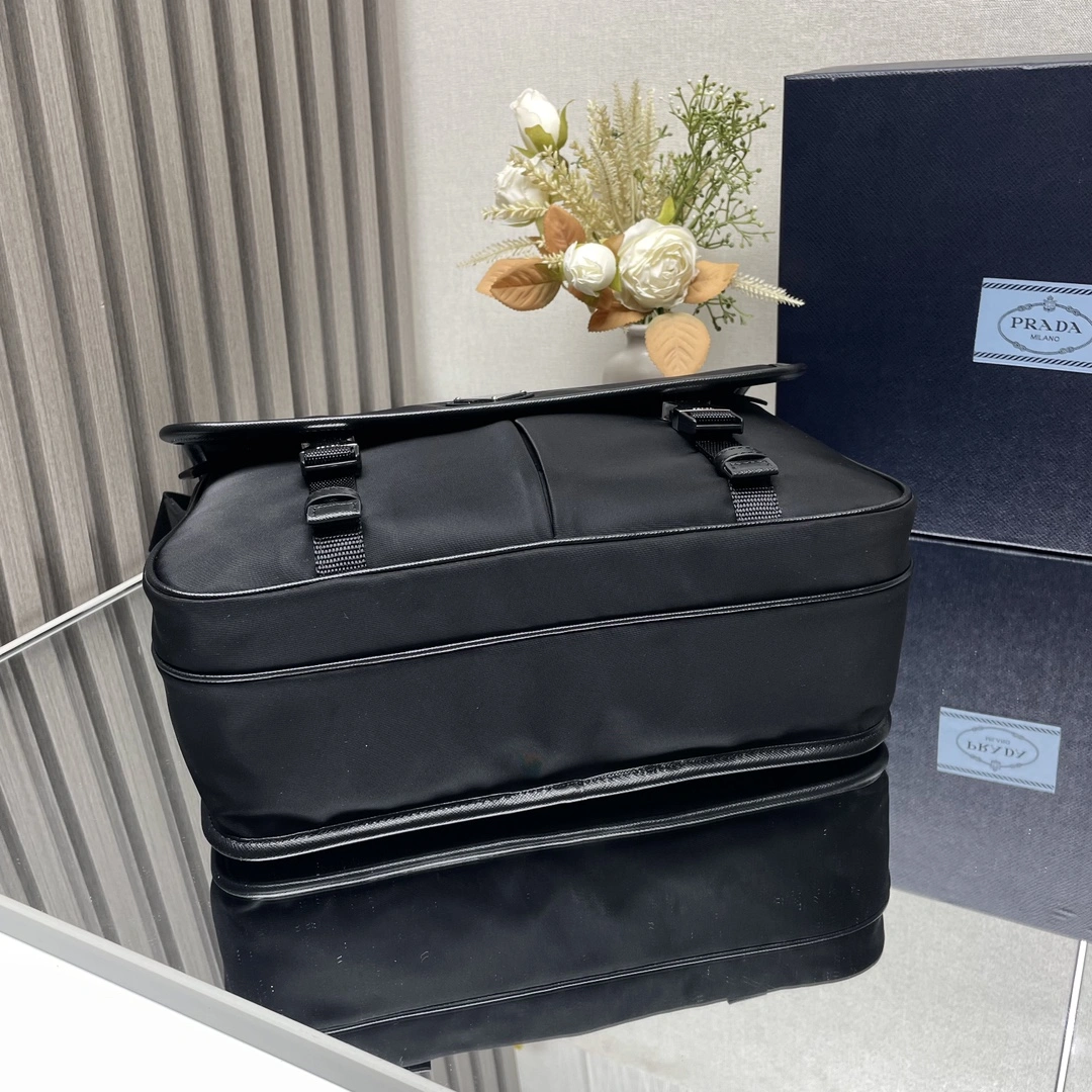 Minimalist Prada Satchel Bags 71694