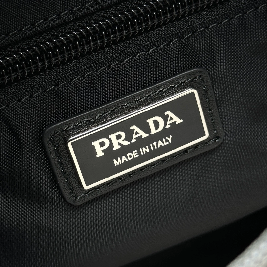 Prada Satchel Bags Casual 71712