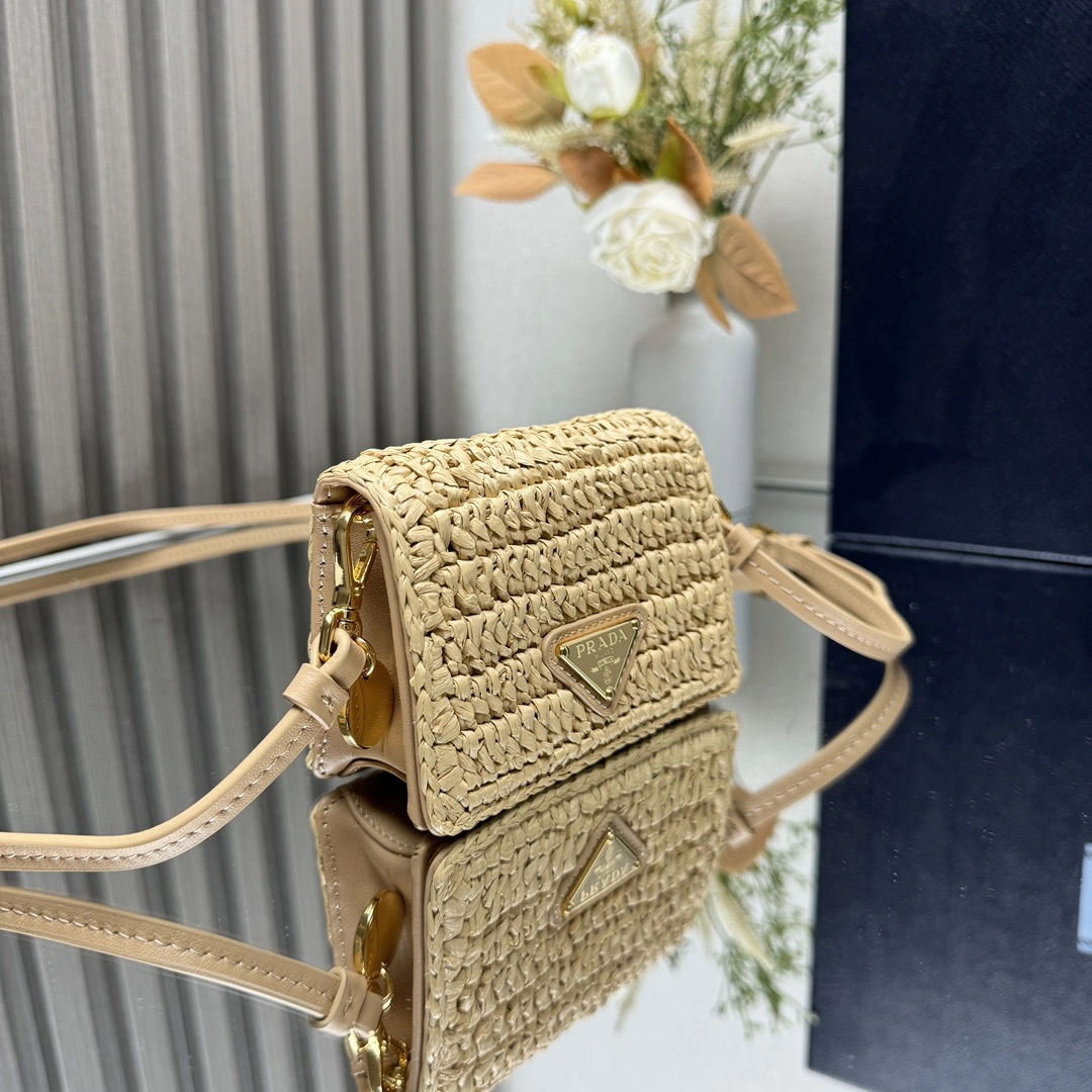 Lightweight Prada Satchel Bags 71650