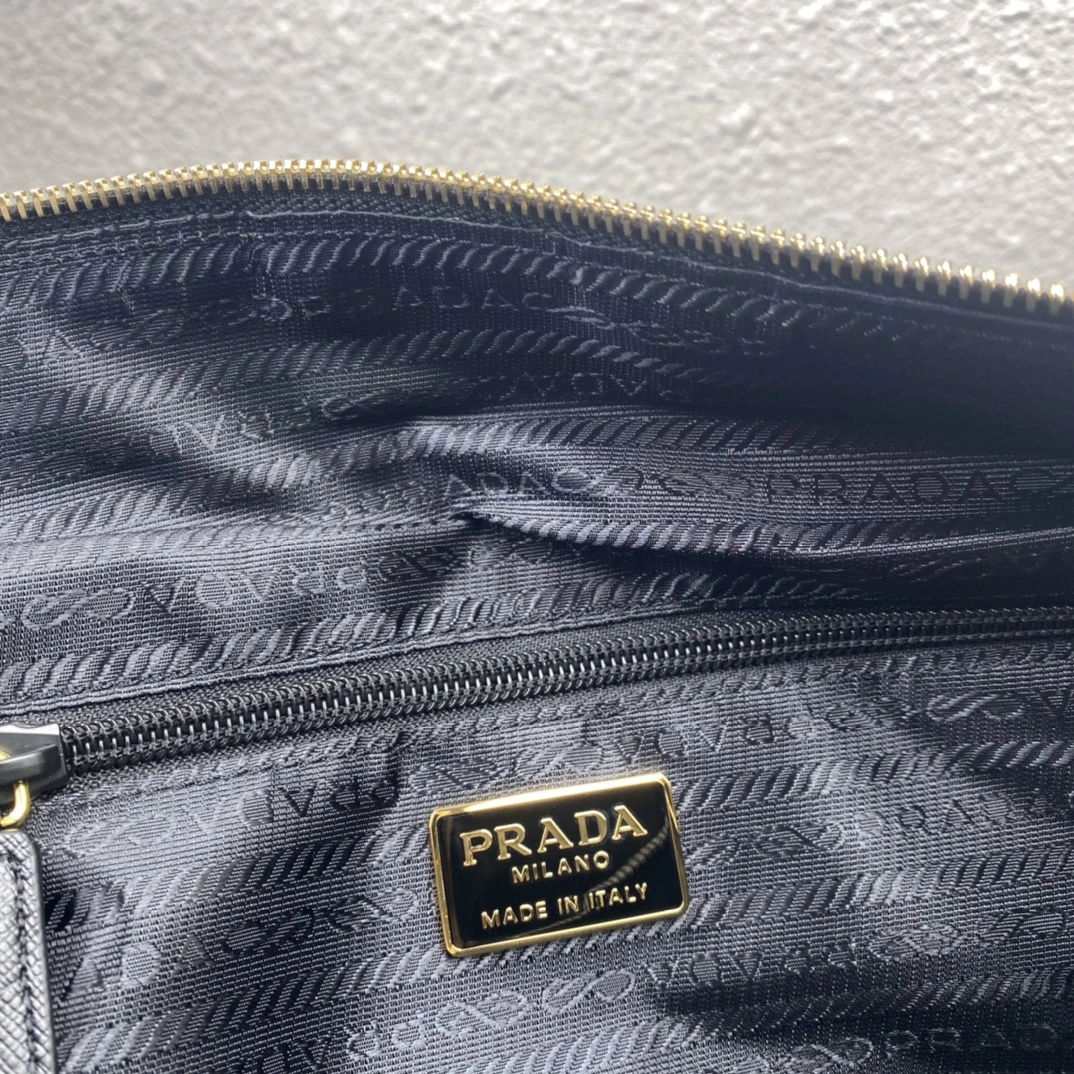 Prada Satchel Bags Sophisticated 71718