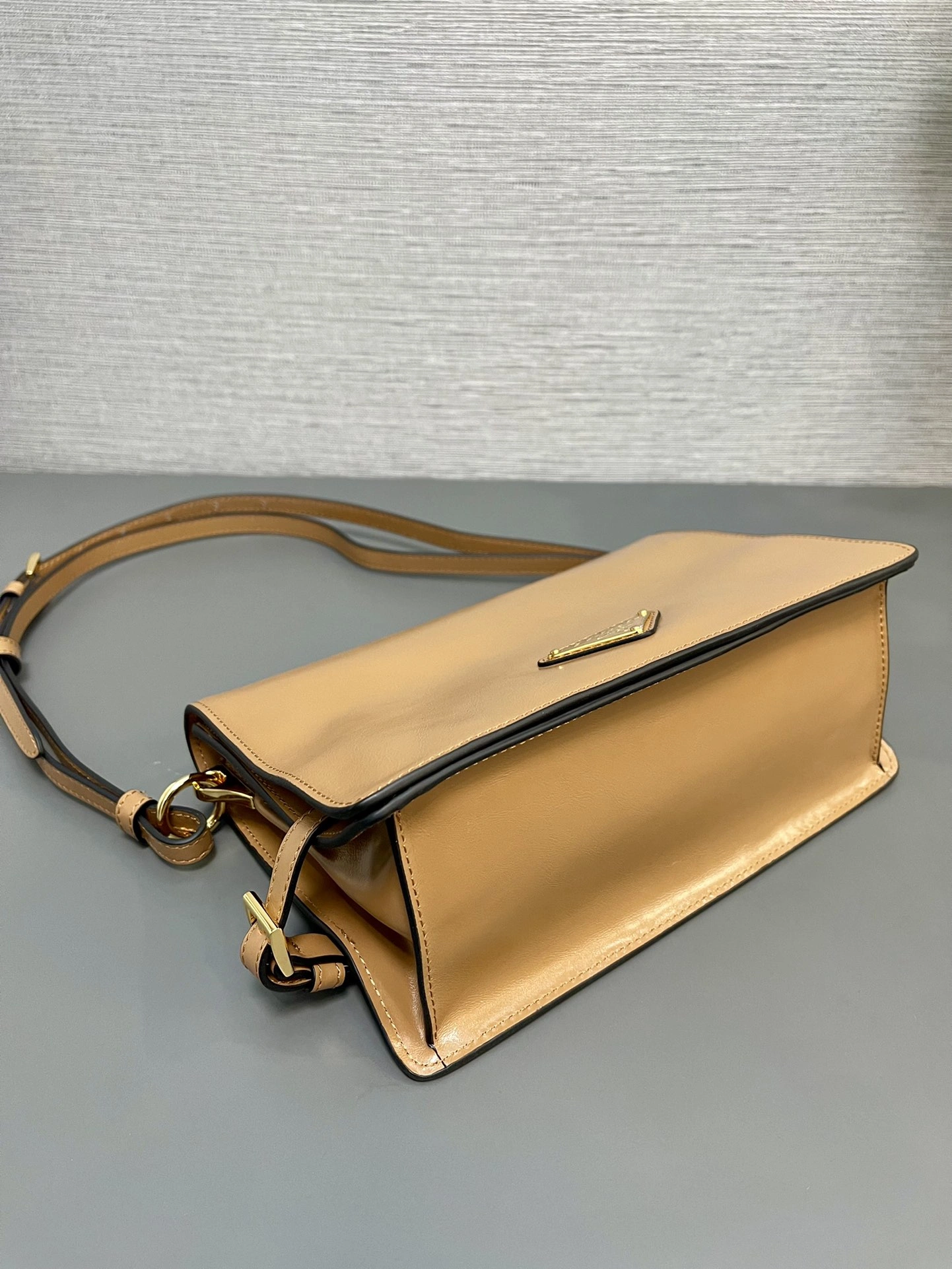 Prada Satchel Bags Casual 71645