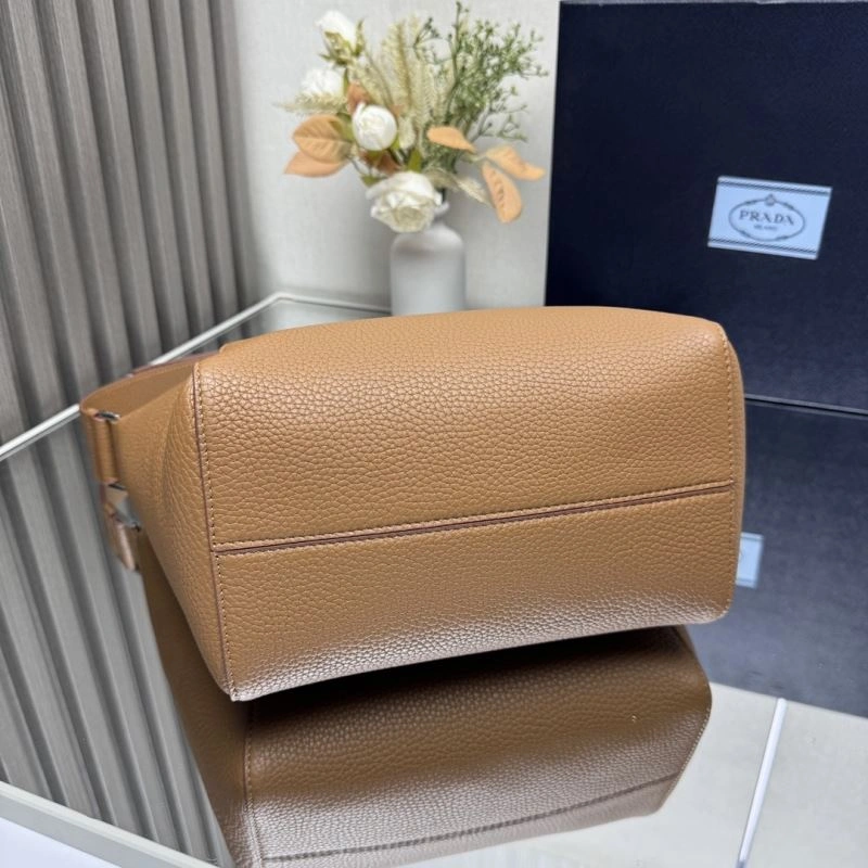 Prada Satchel Bags Casual 66537