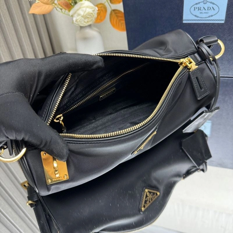 Prada Satchel Bags Attractive 60790