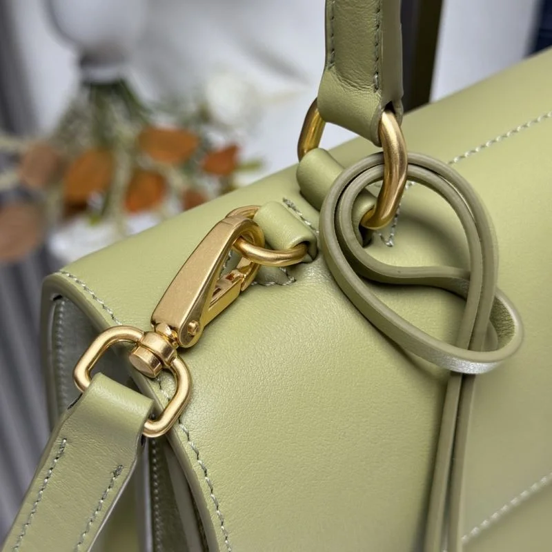 Prada Satchel Bags Trendsetting 45191