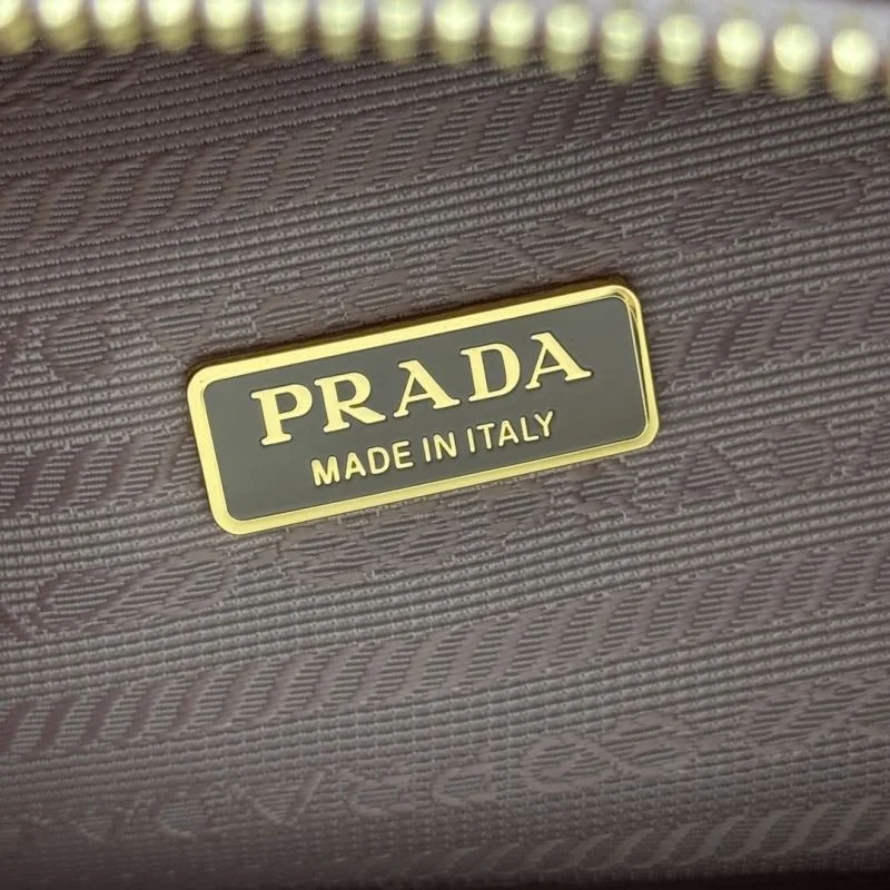 Sleek Prada Satchel Bags 45147