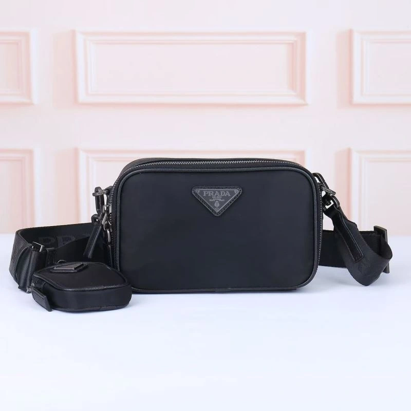 Resilient Prada Satchel Bags 85011