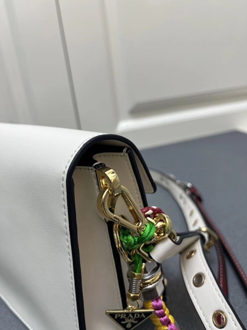 Timeless Prada Satchel Bags 82990
