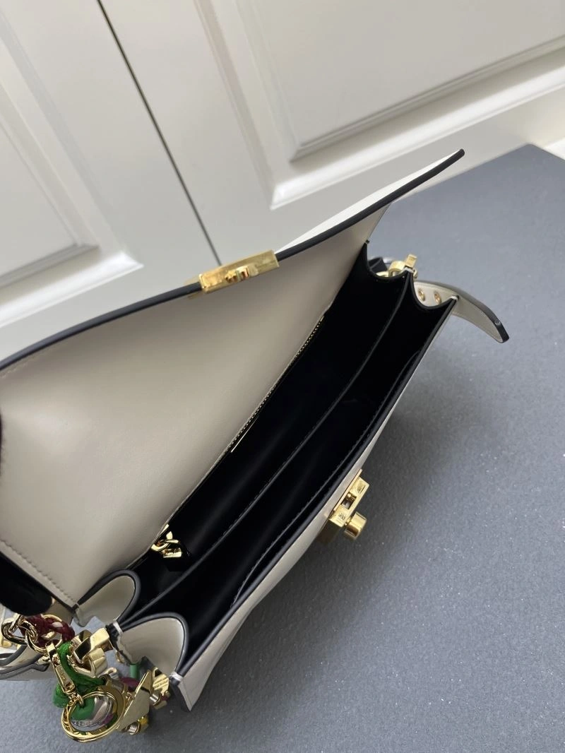 Timeless Prada Satchel Bags 82990