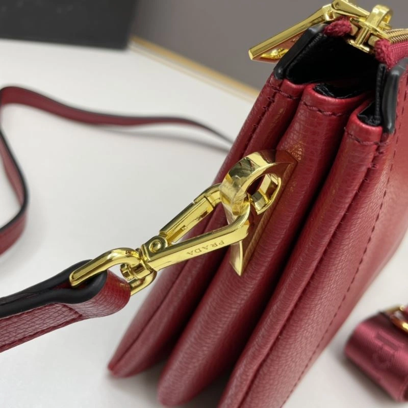 Attractive Prada Satchel Bags 82939