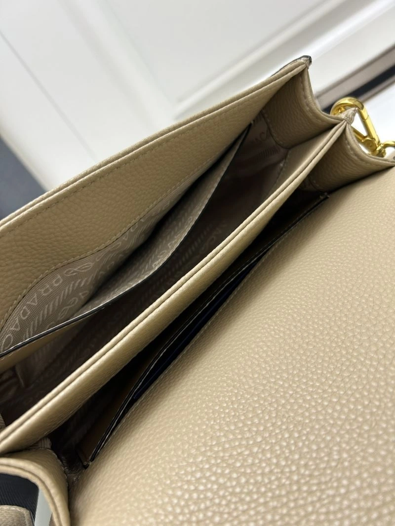 Chic Prada Satchel Bags 82892