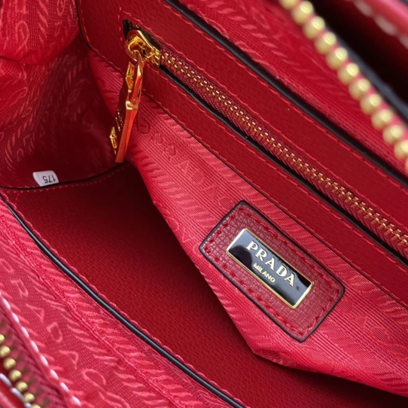 Versatile Prada Satchel Bags 82888