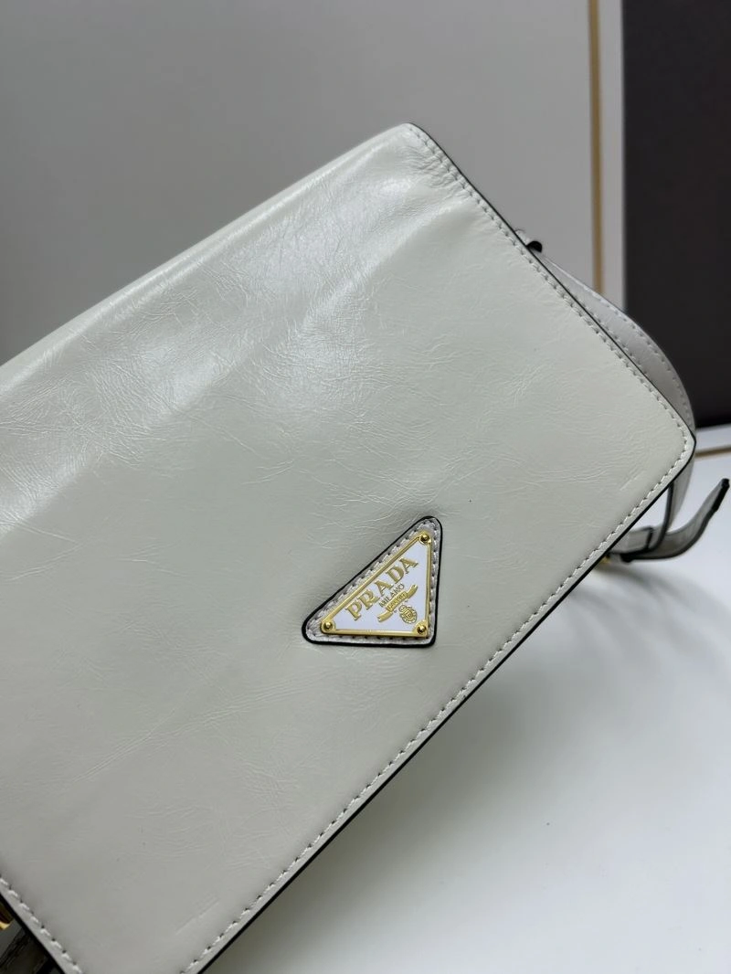 Timeless Prada Satchel Bags 82879