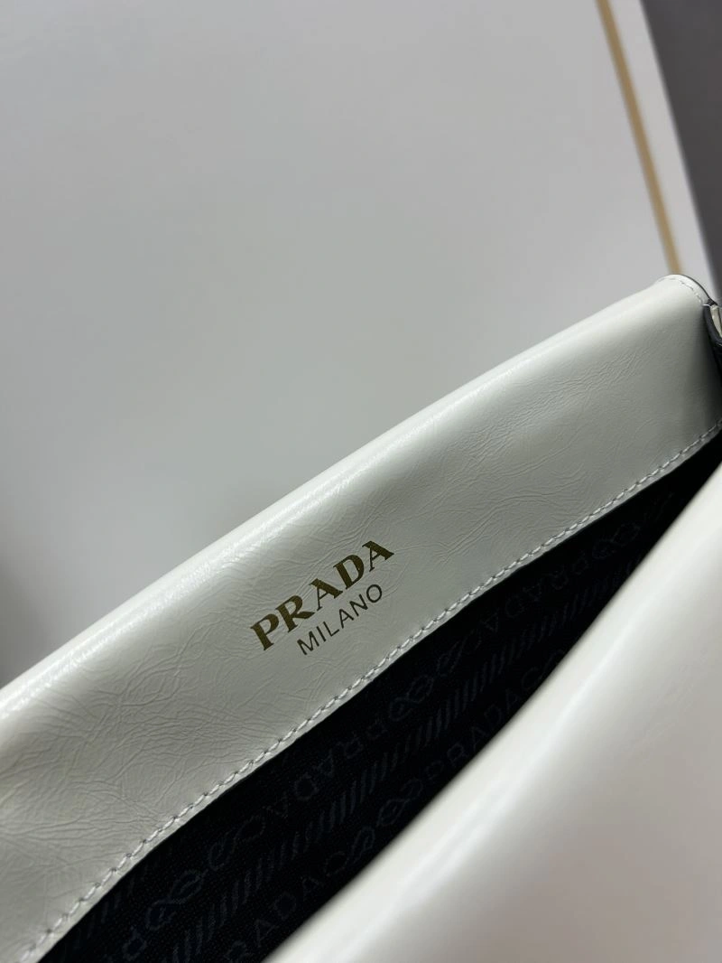 Timeless Prada Satchel Bags 82879