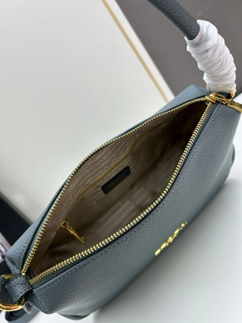 Effortless Prada Satchel Bags 82785