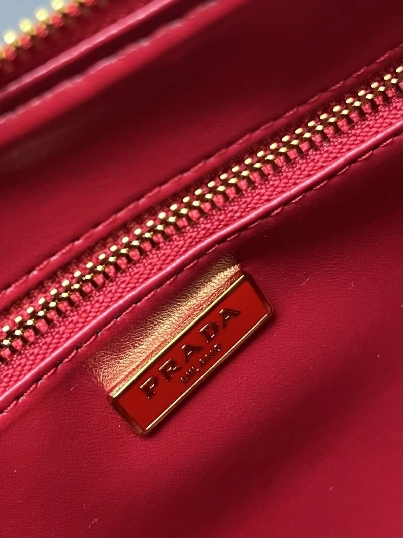 Prada Satchel Bags Effortless 82778