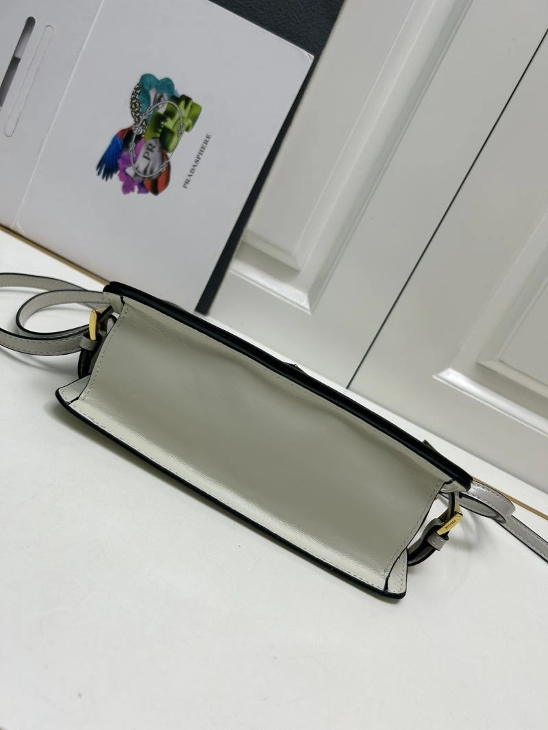 MoistureWicking Prada Satchel Bags 82772