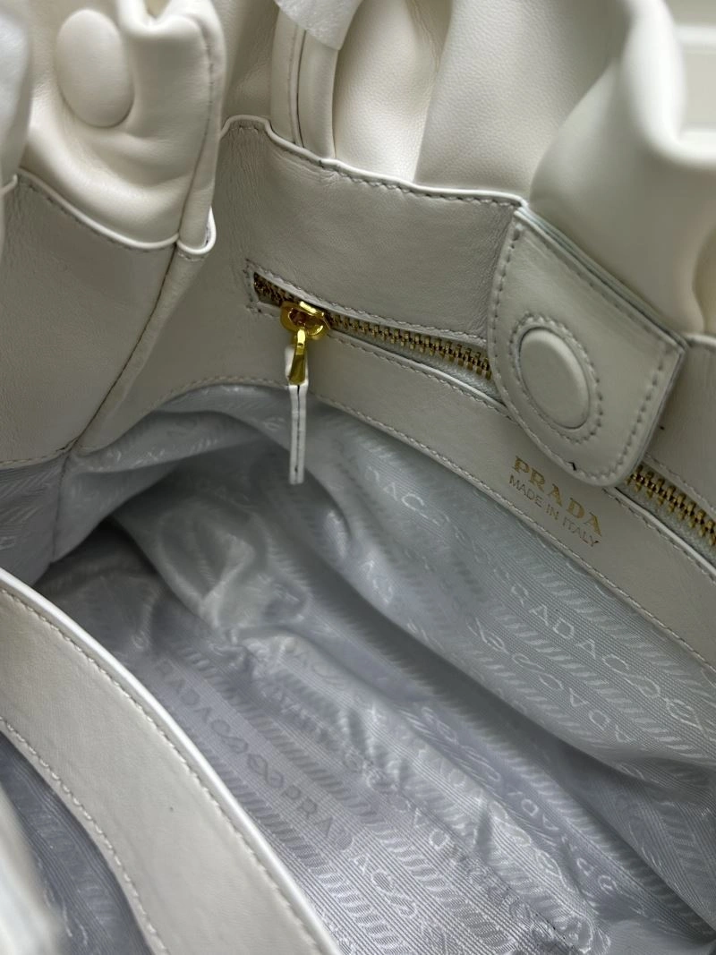 Prada Satchel Bags ZipUp 82744