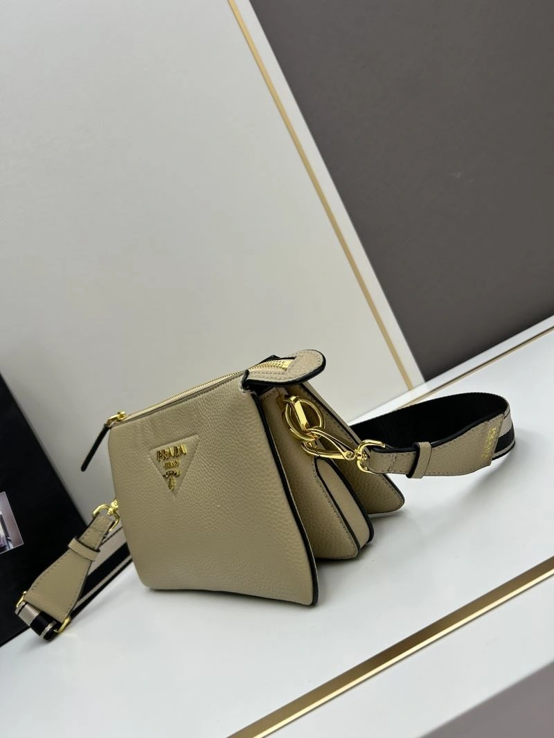 Prada Satchel Bags Sporty 82737