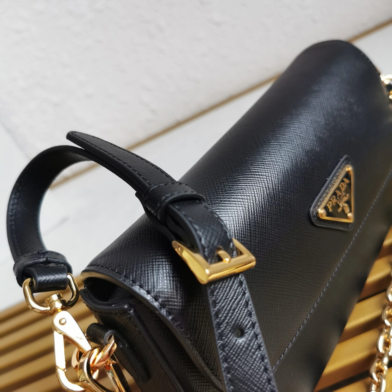 Snug Prada Satchel Bags 73653