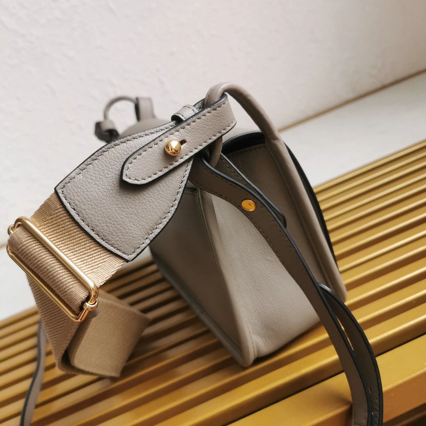 Comfortable Prada Satchel Bags 71642