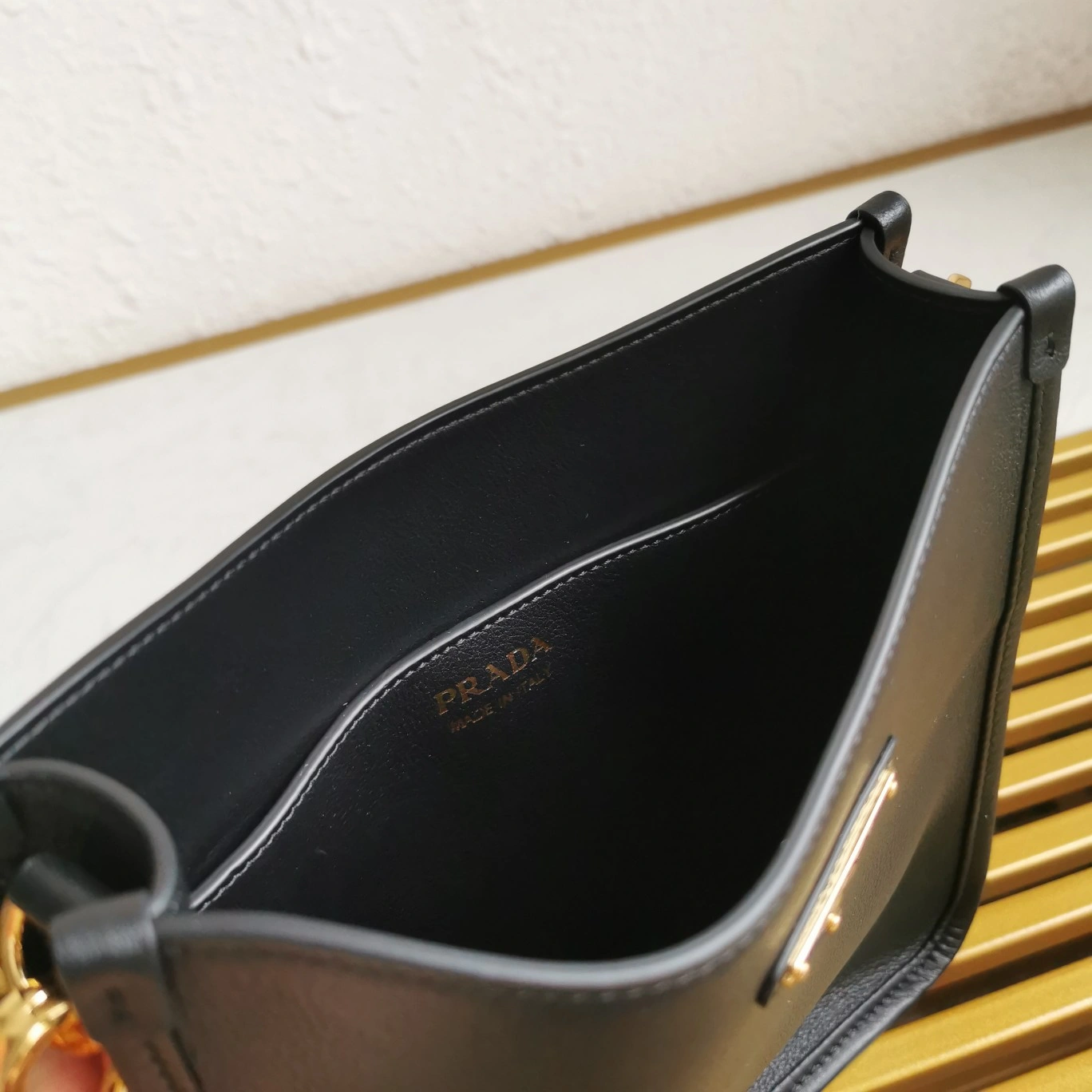 Prada Satchel Bags FreshLook 71583