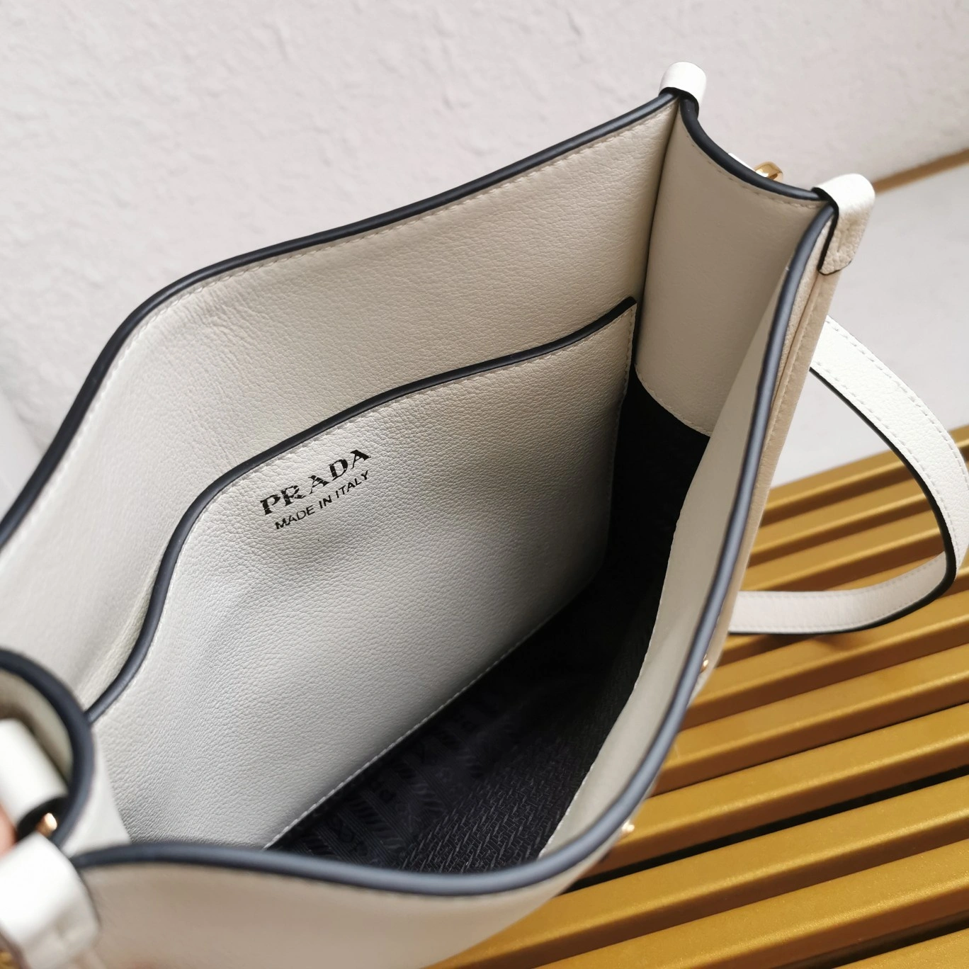 ZipUp Prada Satchel Bags 71619